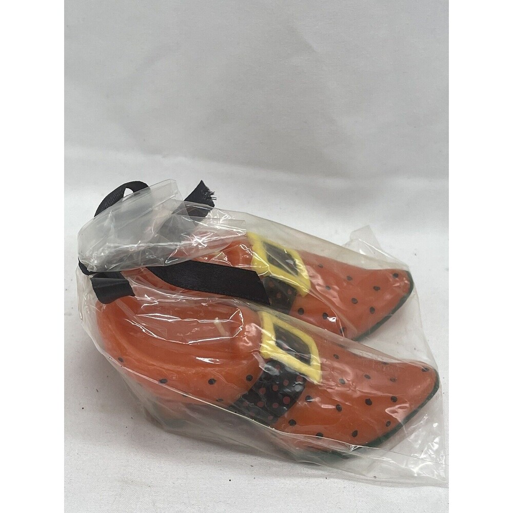 Stonia Creations Halloween Witch Pair Of Shoes  Candle Orange & Black New - Picture 8 of 12